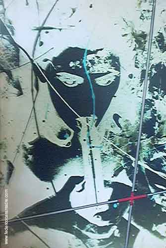 Donna con la pistola - foto industriale